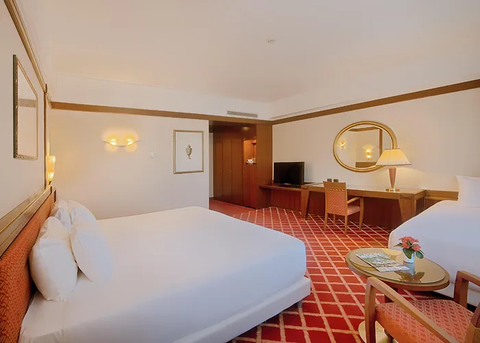 Nh Roma Villa CarpegnaVilla